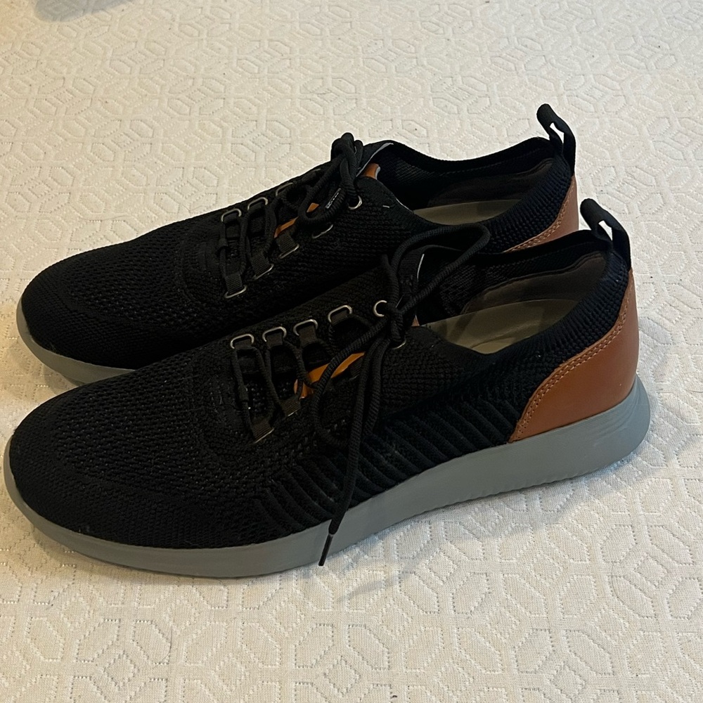 Men’s Johnston & Murphy Size 10 Sneakers Black Tan Brown EUC